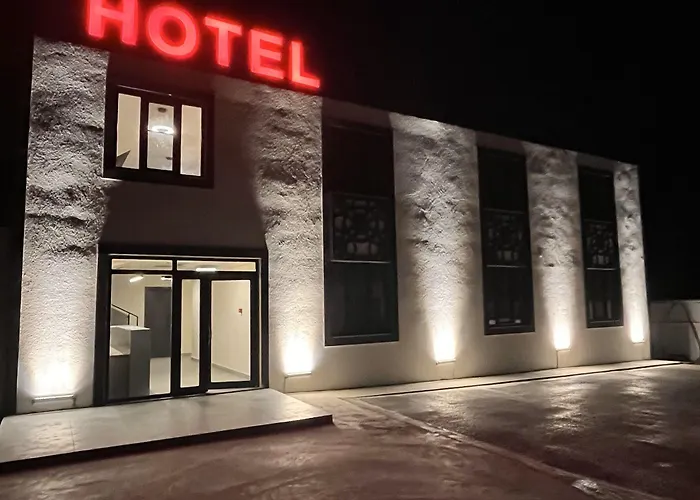 Road Hotel